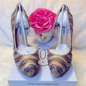 Steve Madden Disko Sequins Champagne Pump